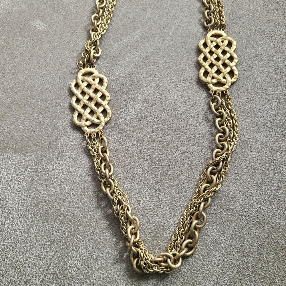 Vtg Lia Sophia "Knotted Up" retired three-strand matte goldtone chain necklace - Picture 3 of 8